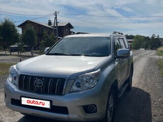 2010 Toyota Land Cruiser Prado 150 Series, серый, 2750000 рублей, вид 1