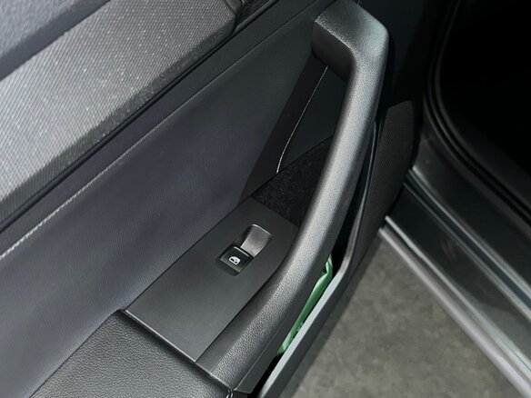 2021 Skoda Rapid II, серый, 1750000 рублей - вид 13