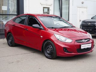 2011 Hyundai Solaris I, красный, 460000 рублей, вид 3