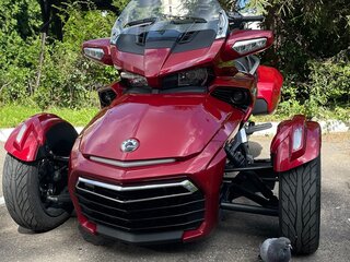 2017 BRP Can-Am Spyder, красный, 2590000 рублей, вид 2