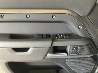 2024 Land Rover Defender 110 II, серый, 14528098 рублей, вид 5
