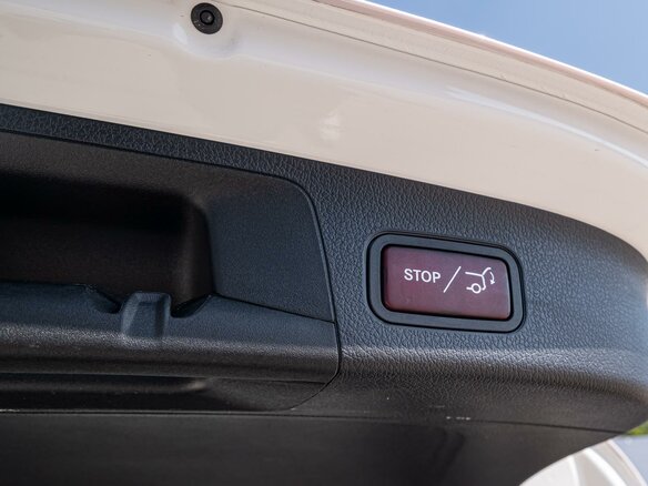 2022 Mercedes-Benz GLA 220 II (H247), белый, 3990000 рублей - вид 25