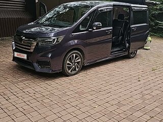 2020 Honda Stepwgn Spada V Рестайлинг, фиолетовый, 2480000 рублей, вид 5