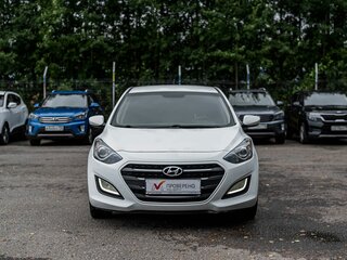 2016 Hyundai i30 II Рестайлинг, белый, 1000000 рублей, вид 3