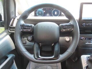 2025 Hyundai Staria I, чёрный, 4880000 рублей, вид 4