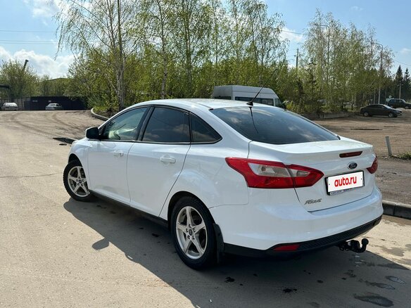 2013 Ford Focus III, белый, 800000 рублей - вид 3