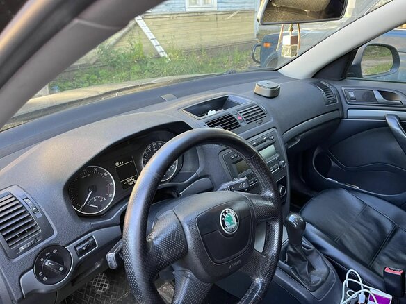 2012 Skoda Octavia II (A5) Рестайлинг, чёрный, 750000 рублей - вид 6