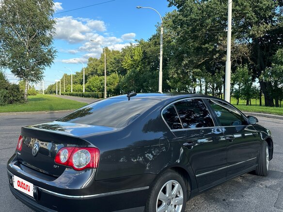 2006 Volkswagen Passat B6, серый, 700000 рублей - вид 4