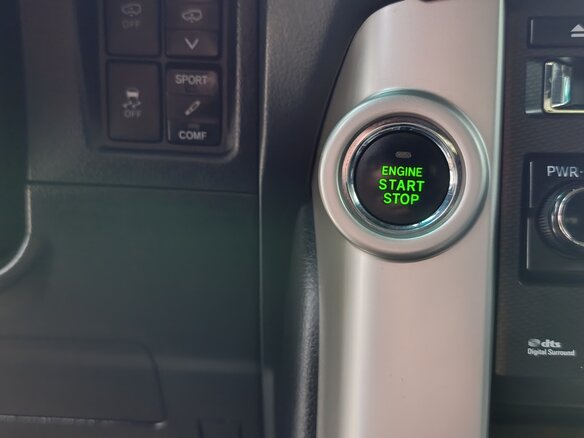 2010 Toyota Land Cruiser Prado 150 Series, белый, 2600000 рублей - вид 23