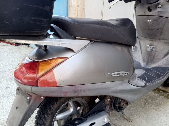 2001 Honda Lead 100, серебристый, 60000 рублей - вид 18