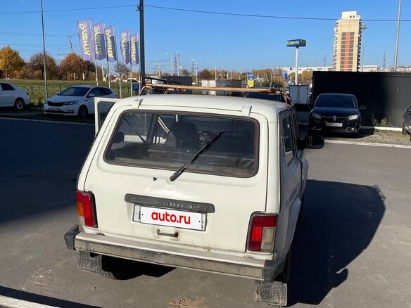 1996 Lada (ВАЗ) 2121 (4x4) I Рестайлинг, белый, 245000 рублей - вид 4