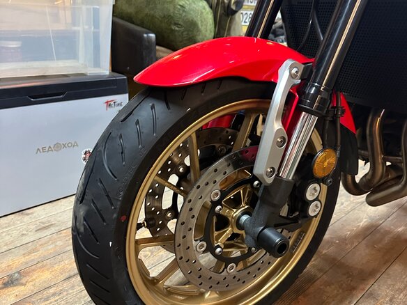 2020 Yamaha XSR900, белый, 900000 рублей - вид 18