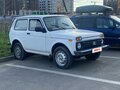 2004 Lada (ВАЗ) 2121 (4x4) I Рестайлинг, белый, 410000 рублей - вид 3