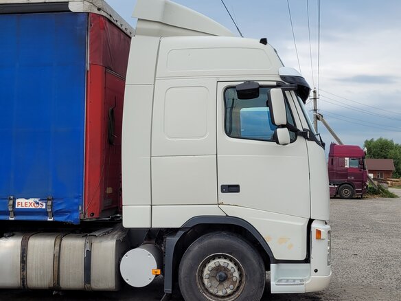 2003 Volvo FH, белый, 3599000 рублей - вид 33