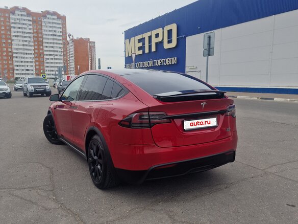 2022 Tesla Model X Plaid I Рестайлинг, пурпурный, 8500000 рублей - вид 5