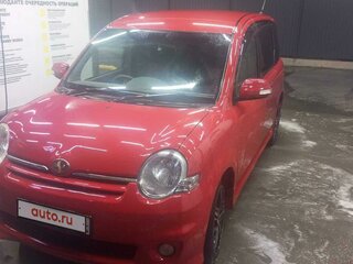 2008 Toyota Sienta I Рестайлинг 1, красный, 990000 рублей, вид 3