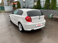 2011 BMW 1 серии 116i I (E81/E82/E87/E88) Рестайлинг, белый, 680000 рублей - вид 5