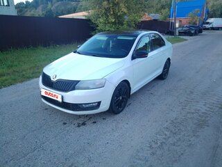 2018 Skoda Rapid I Рестайлинг, белый, 760000 рублей, вид 1
