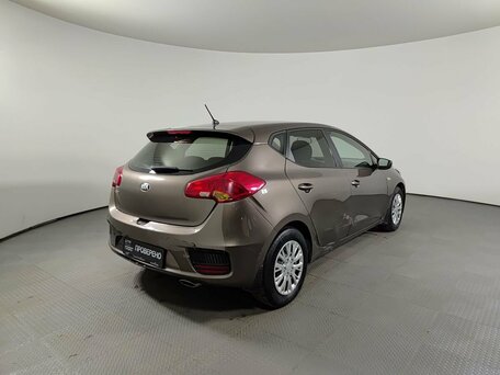2015 Kia Ceed II Рестайлинг, коричневый, 779000 рублей, вид 5
