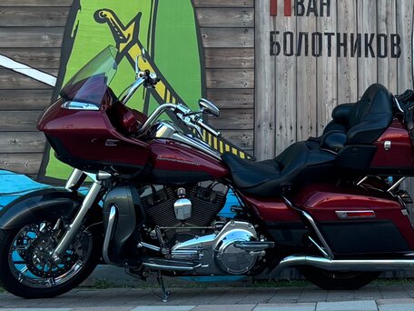 2016 Harley-Davidson CVO Road Glide, красный, 1600000 рублей, вид 5