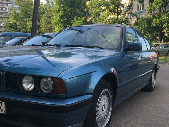 1994 BMW 5 серии 520i III (E34), голубой - вид 1