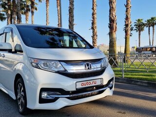 2015 Honda Stepwgn Spada V, белый, 1950000 рублей, вид 5