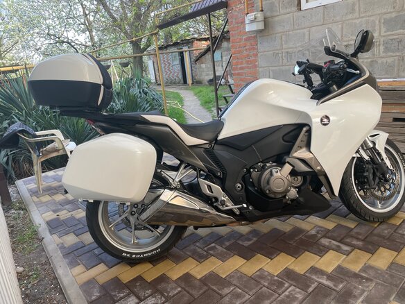 2010 Honda VFR 1200, белый, 825000 рублей - вид 9