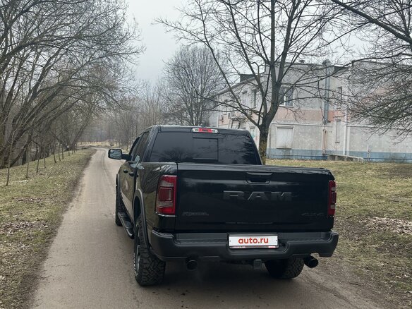 2020 Ram 1500 Crew Cab V, чёрный, 5100000 рублей - вид 6