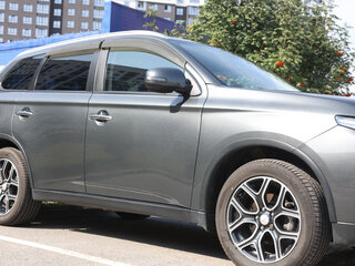 2014 Mitsubishi Outlander III Рестайлинг, серый, 2100000 рублей, вид 1