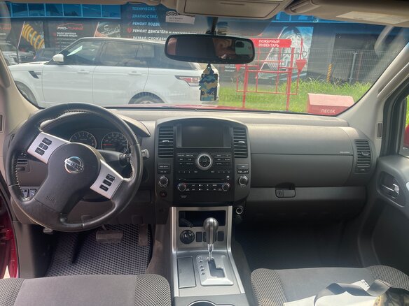 2011 Nissan Pathfinder III Рестайлинг, пурпурный, 1990000 рублей - вид 12