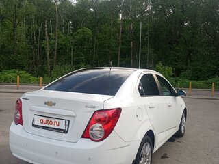 2015 Chevrolet Aveo II, белый, 1000000 рублей, вид 3