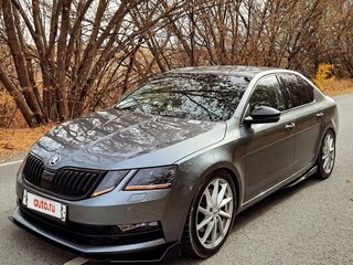 2017 Skoda Octavia III (A7) Рестайлинг, серый, 2449000 рублей, вид 2
