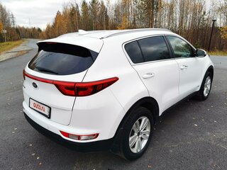 2018 Kia Sportage IV, белый, 2150000 рублей, вид 4
