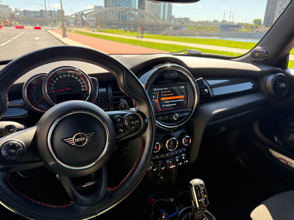2018 Mini Hatch JCW III (F55/F56) Рестайлинг, чёрный, 2930000 рублей - вид 8