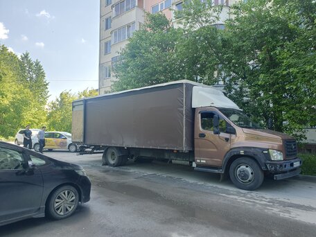 2018 ГАЗ ГАЗон Next 10.0, коричневый, 2500000 рублей, вид 3