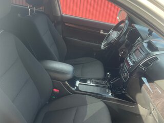2018 Kia Sorento II Рестайлинг, серебристый, 2000000 рублей, вид 4