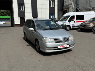 2001 Nissan Prairie III (M12), серебристый, 310000 рублей, вид 1