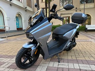 2022 Horwin SK3, голубой, 520000 рублей, вид 4