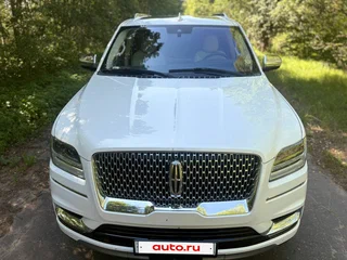 2017 Lincoln Navigator IV, белый, 6500000 рублей, вид 4