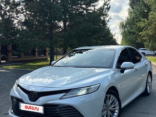 2021 Toyota Camry VIII (XV70), белый, 2999999 рублей, вид 2