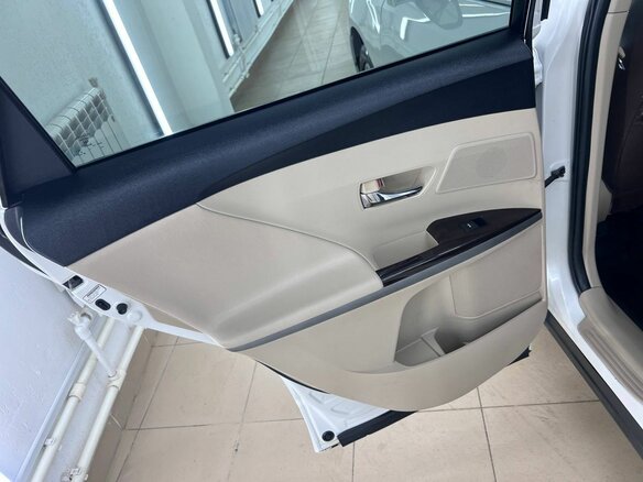 2010 Toyota Venza I, белый - вид 35