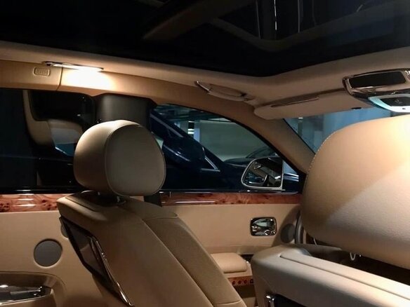 2012 Rolls-Royce Ghost I (Series I), белый, 13000000 рублей - вид 13