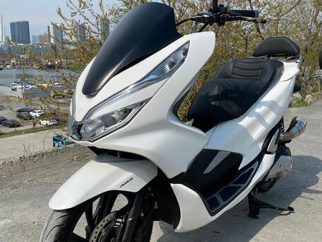 2019 Honda PCX 150, белый, 360000 рублей, вид 4