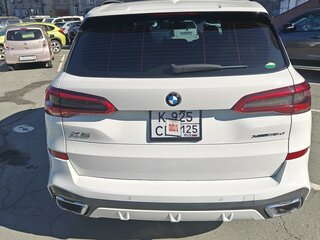 2018 BMW X5 30d IV (G05/G18), белый, 6700000 рублей, вид 5