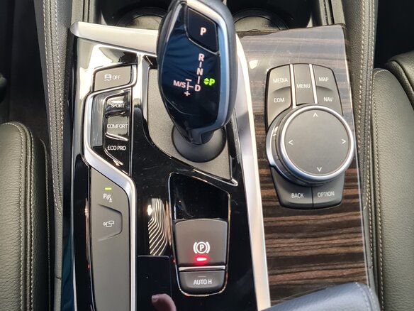2019 BMW 5 серии 520d xDrive VII (G30/G31/G38), чёрный, 4099000 рублей - вид 15