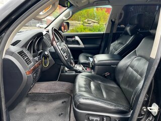 2013 Toyota Land Cruiser 200 Series Рестайлинг 1, чёрный, 3650000 рублей, вид 5