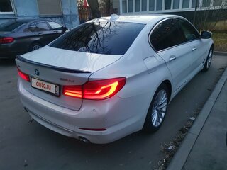 2017 BMW 5 серии 520d xDrive VII (G30/G31/G38), белый, 2200000 рублей, вид 5