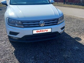 2018 Volkswagen Tiguan II, белый, 1800000 рублей, вид 1