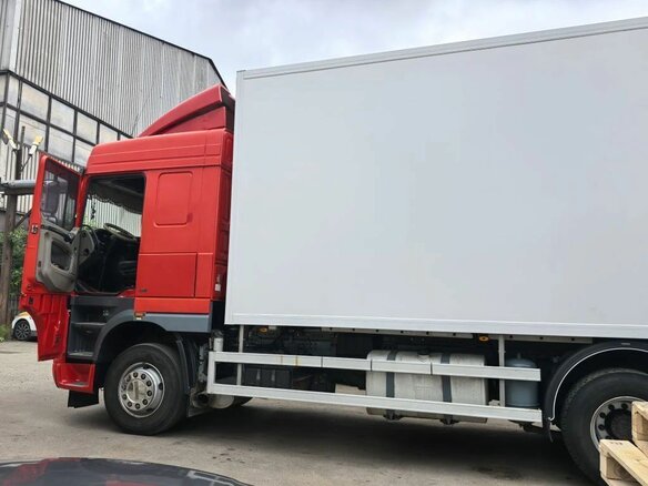 2008 DAF XF 105, красный, 5300000 рублей - вид 1