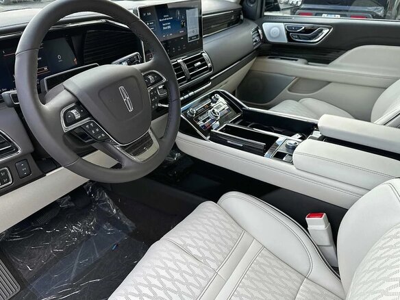 2024 Lincoln Navigator L IV, чёрный, 18853996 рублей - вид 5